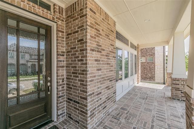 Building Photo - 1013 Midland Dr
