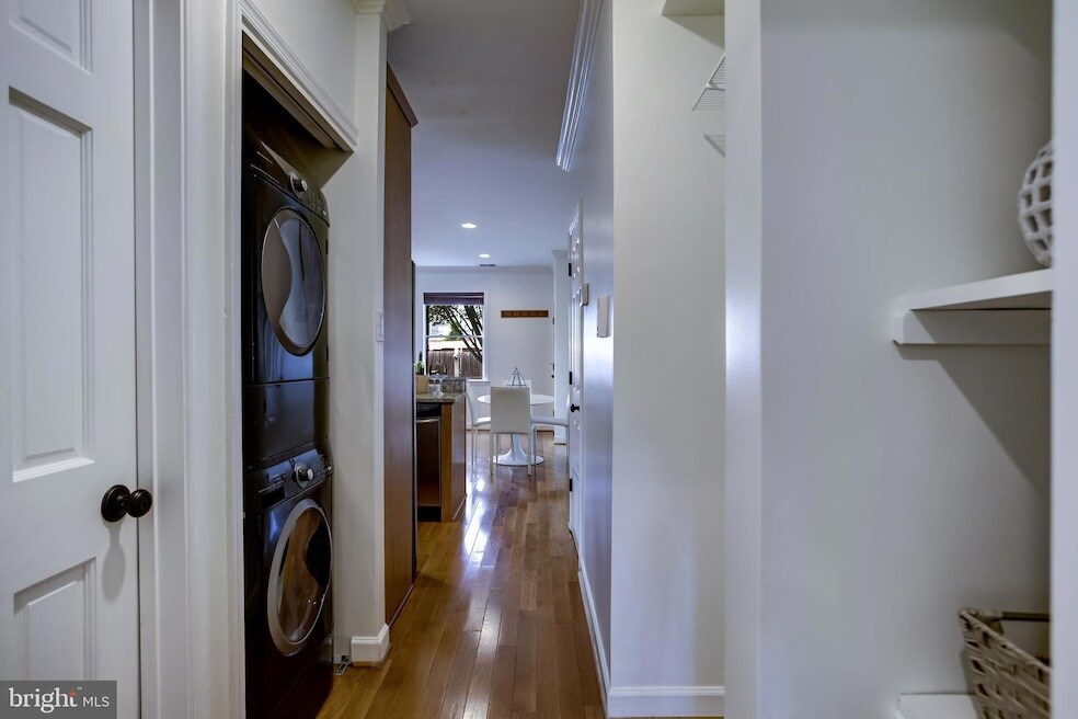 Building Photo - 1513 Constitution Ave NE