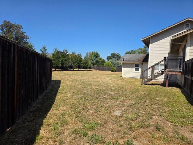 Building Photo - 780 W Cotati Ave