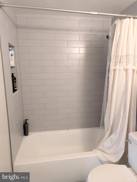 Building Photo - 14491 Black Horse Ct