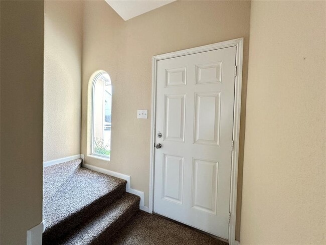 Building Photo - 8706 Torcello St