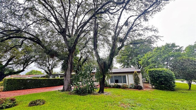 Building Photo - 9160 SW 73rd St