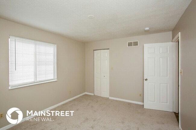 Building Photo - 4051 Luxembourg Cir W