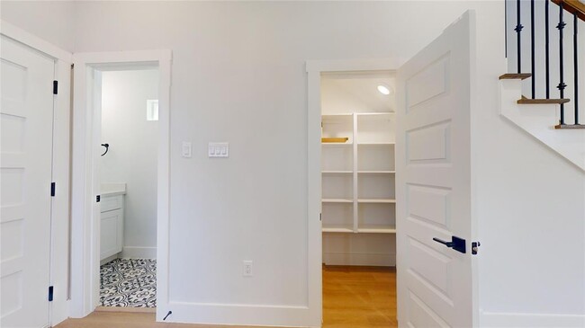 Building Photo - 12252 Kirkgard Dr
