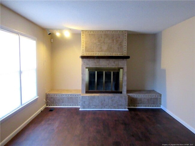 Building Photo - 2602 Dinsmore Dr