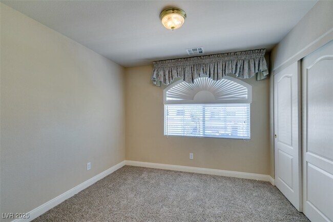 Building Photo - 6673 Octave Ave