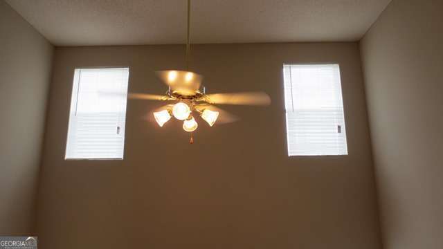 Building Photo - 4136 Ravenwood Ct