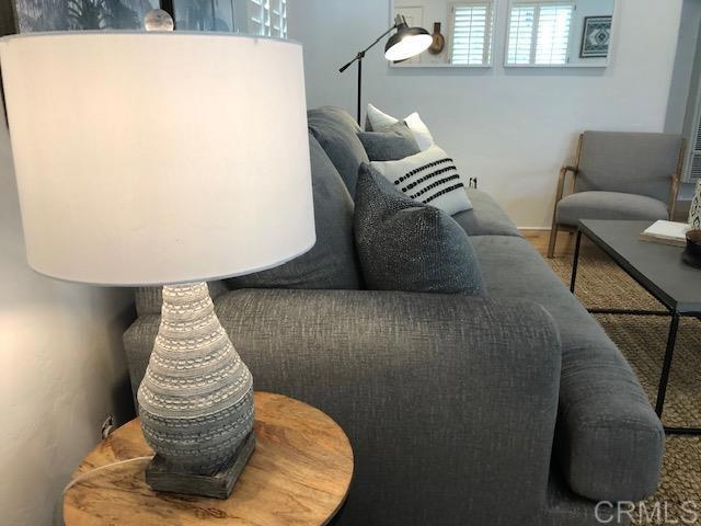 Building Photo - 2252 Etiwanda St