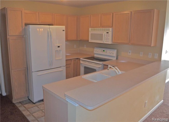 Building Photo - 43513 Pendleton Cir