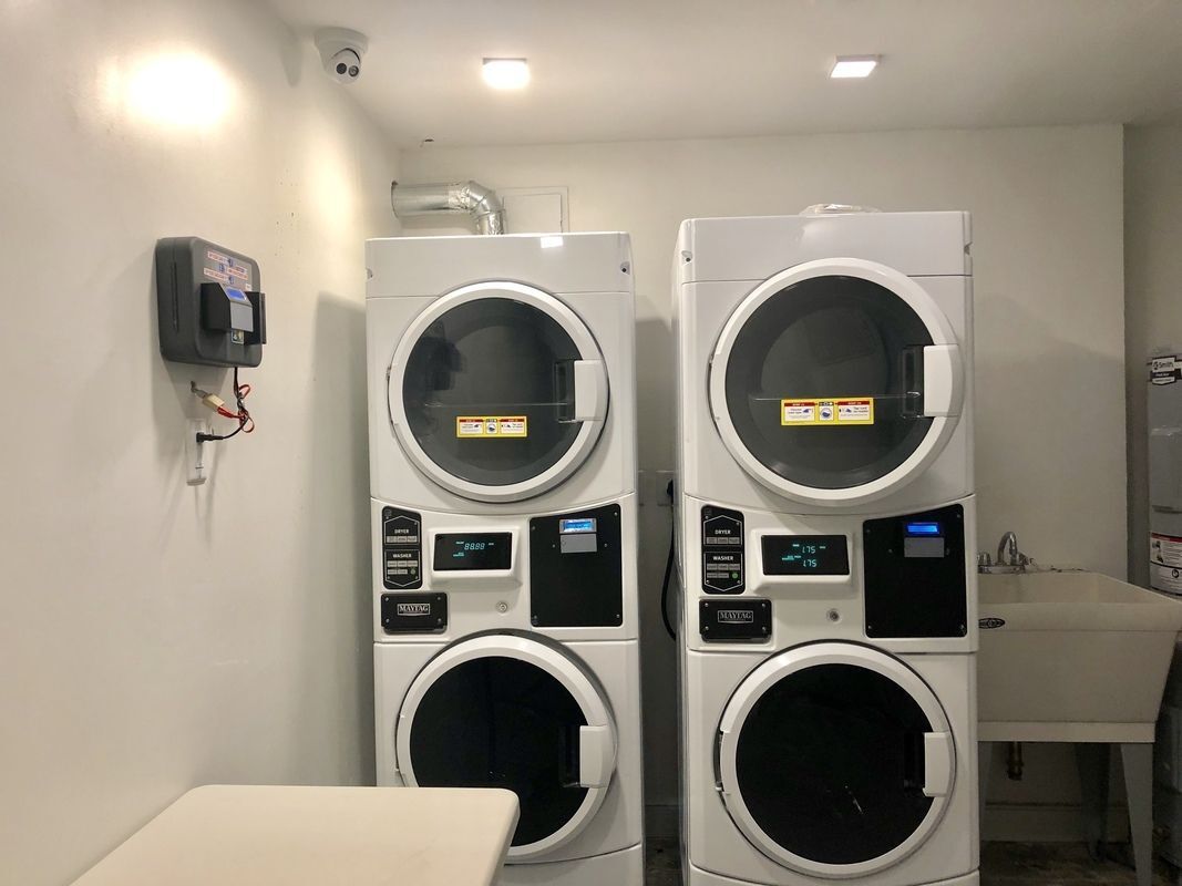 Building Photo - 245 Tompkins Ave