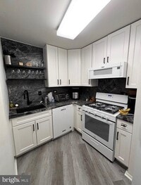 Building Photo - 1600 Hagys Ford Rd