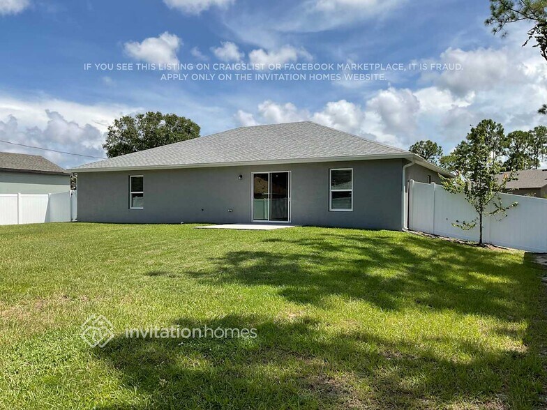 Building Photo - 741 Airoso Rd SE