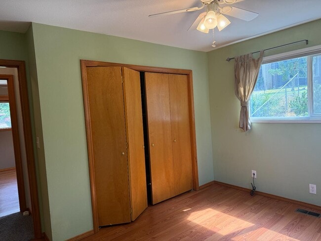 Building Photo - 1416 Scenic Dr