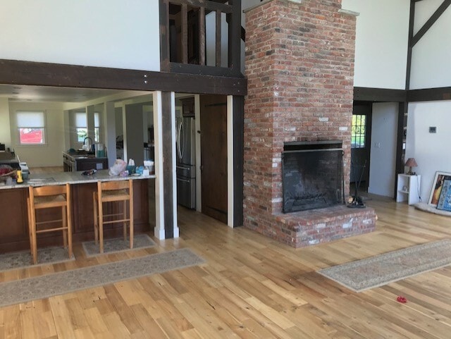 Building Photo - 572 E Branch Rd