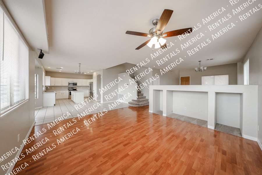 Building Photo - 14605 W Verde Ln