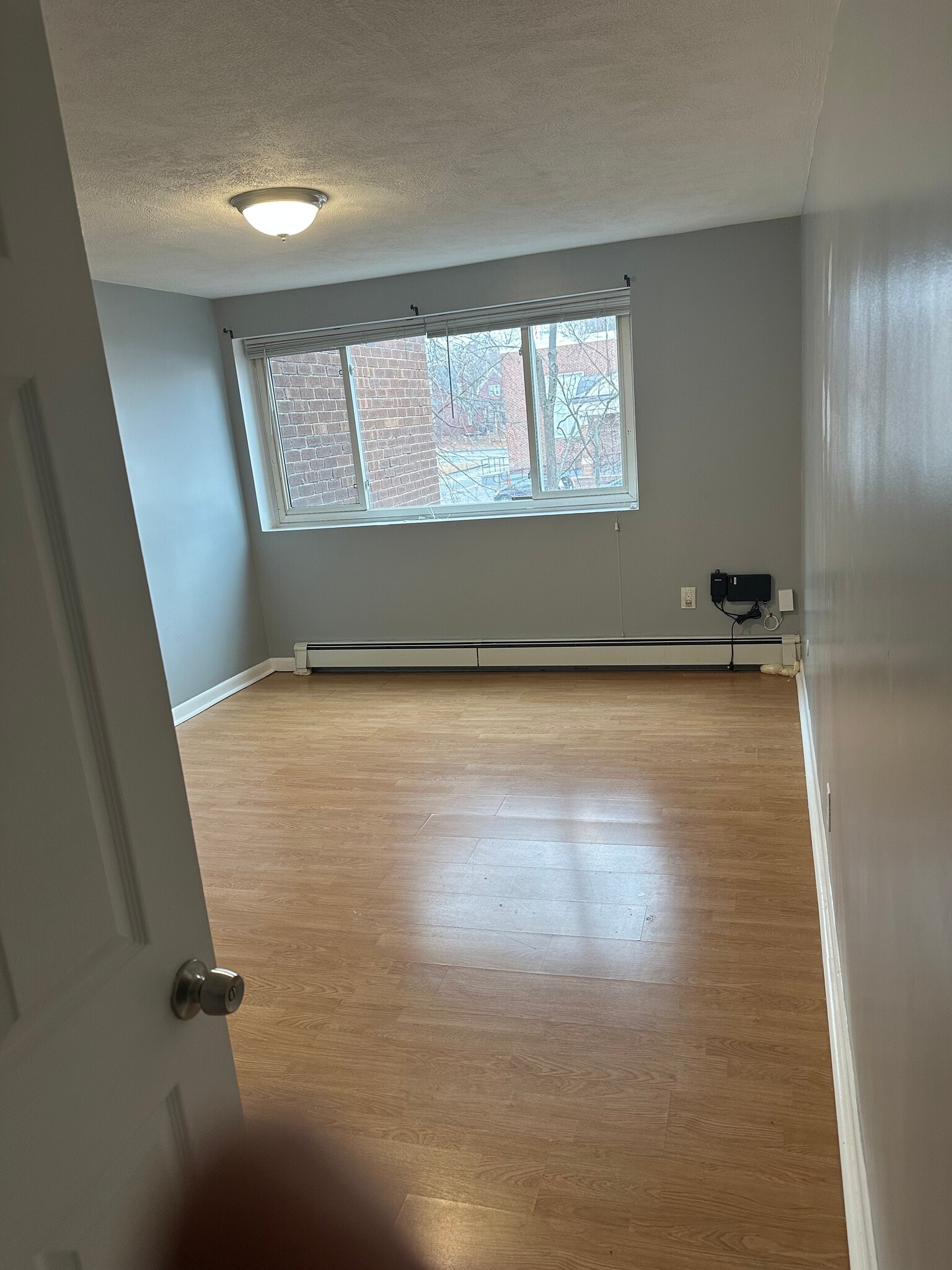 Building Photo - 31 Jones Ter