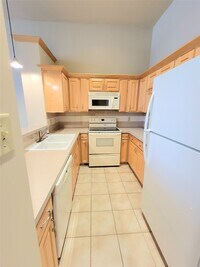 Building Photo - 2315 Harborside Dr