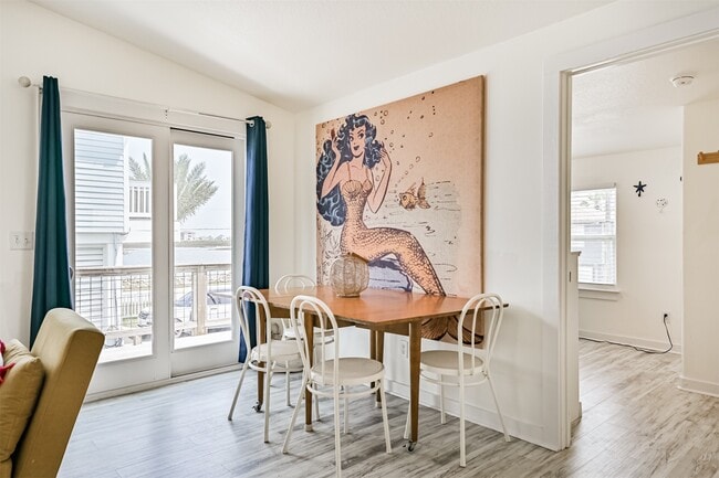 Building Photo - 3806 Concho Key