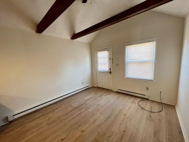 Building Photo - Downey Street