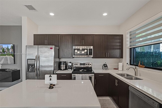 Building Photo - 391 NE 208th Terrace