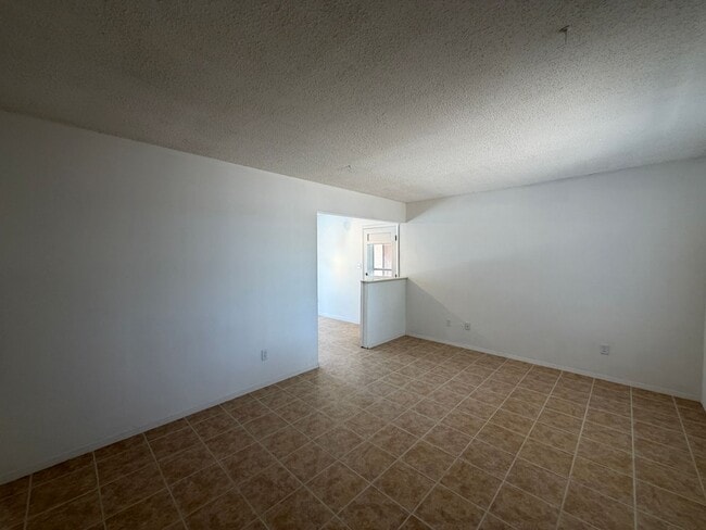 Building Photo - 3 Bedroom Single Story Home Available Near E Main Street & Hwy 314 SW in Los Lunas!