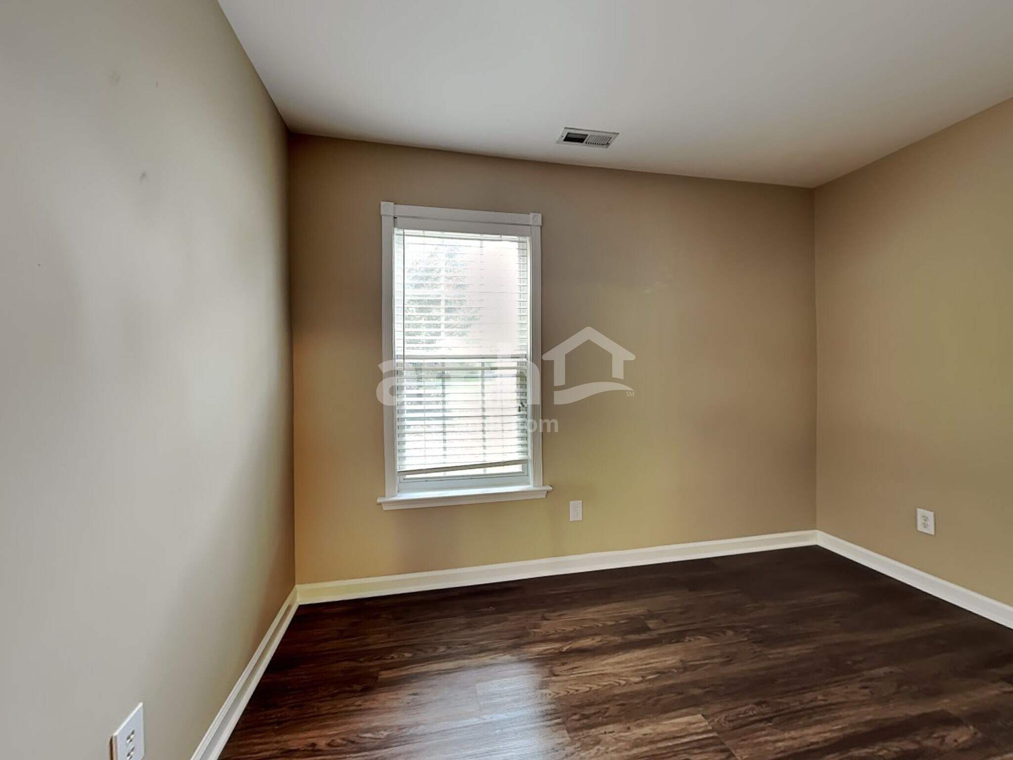 Building Photo - 9 Avenel Ct