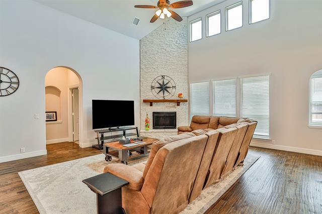 Building Photo - 2425 Turning Leaf Ln