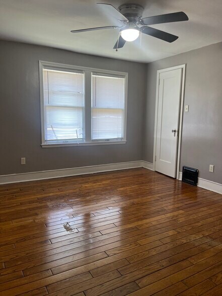 Bedroom 2 - 929 Park Ave