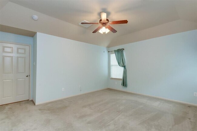 Building Photo - 14547 Gleaming Rose Dr
