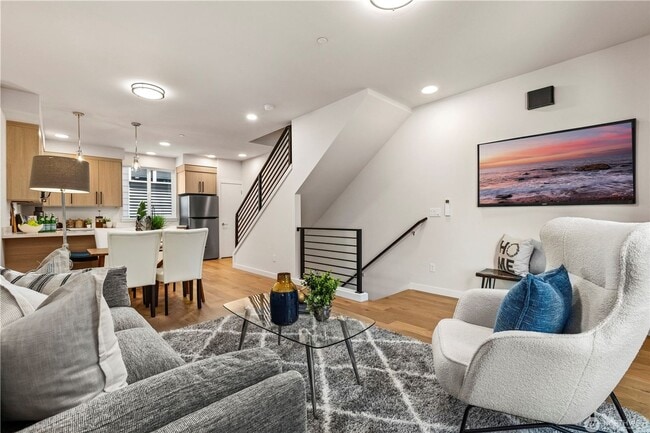 Building Photo - 105 NW 39th St