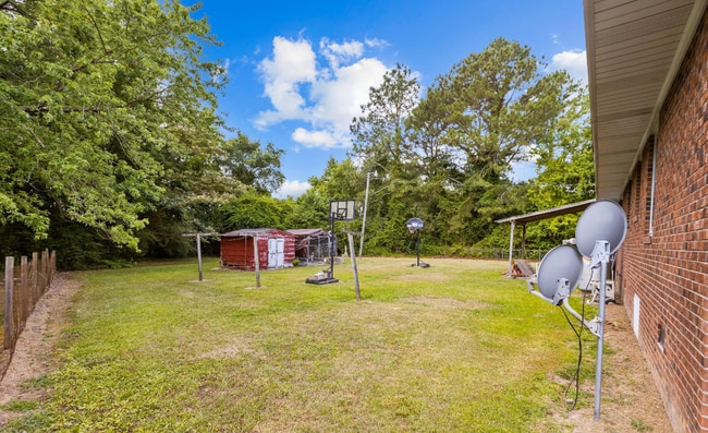 Building Photo - 5611 Stantonsburg Rd