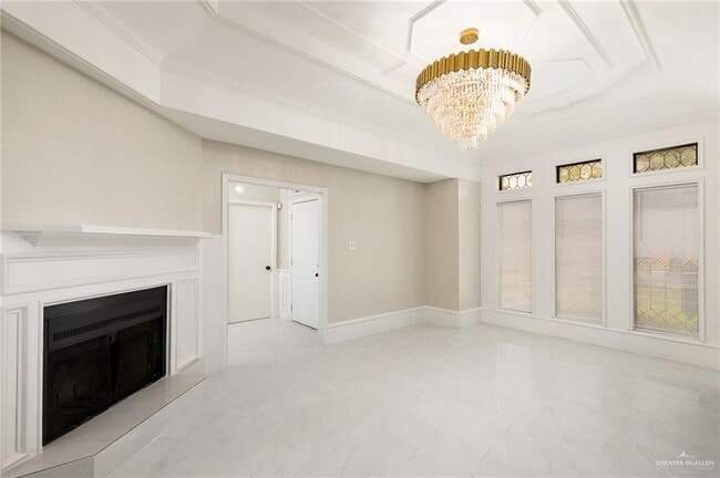 Building Photo - 15 Diana Dr