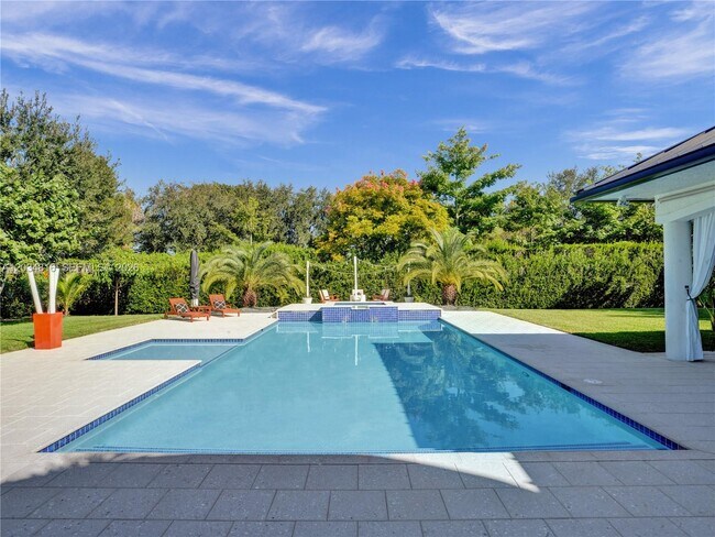 Building Photo - 14321 Jockey Cir