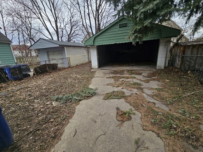 Building Photo - 3714 E 50th St