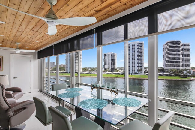 Building Photo - 44 Yacht Club Dr