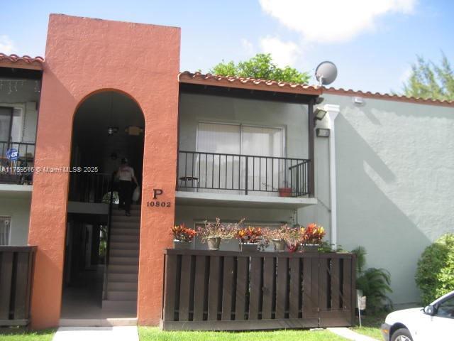 Primary Photo - 10802 N Kendall Dr