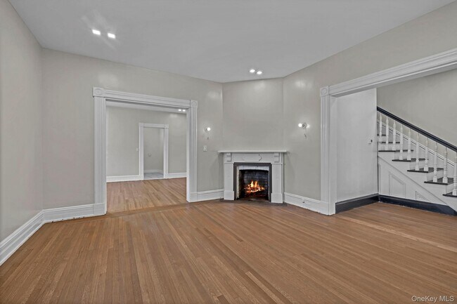 Building Photo - 2819 NY-207