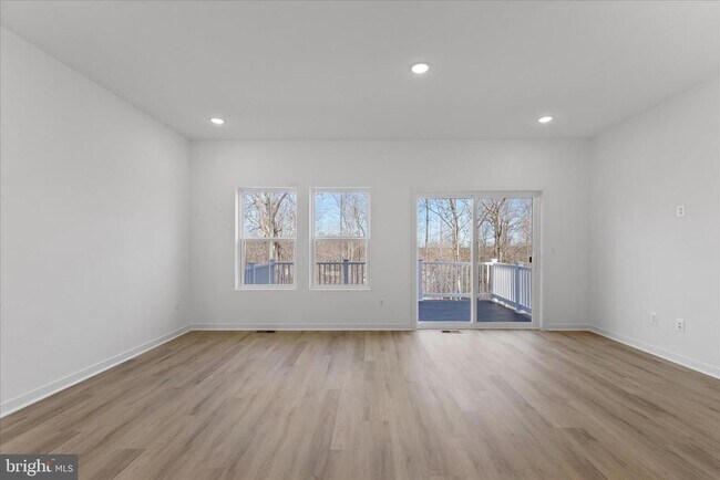 Building Photo - 36121 Wilderness Shores Way