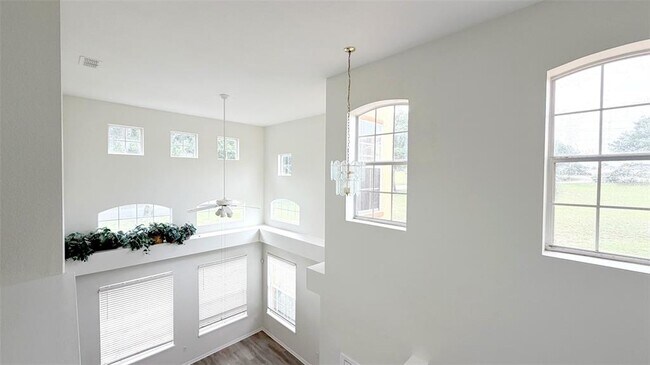 Building Photo - 203 Madison Cir