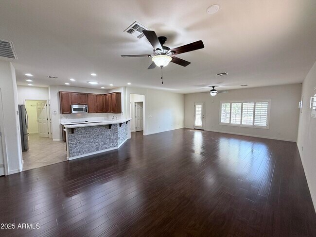 Building Photo - 16549 W Rowel Rd