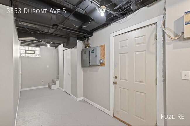 Building Photo - 3553 Dupont Ave S