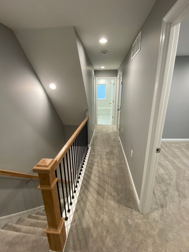 Building Photo - Awesome 3 bedroom 1.5 Bath Home in Emmaus