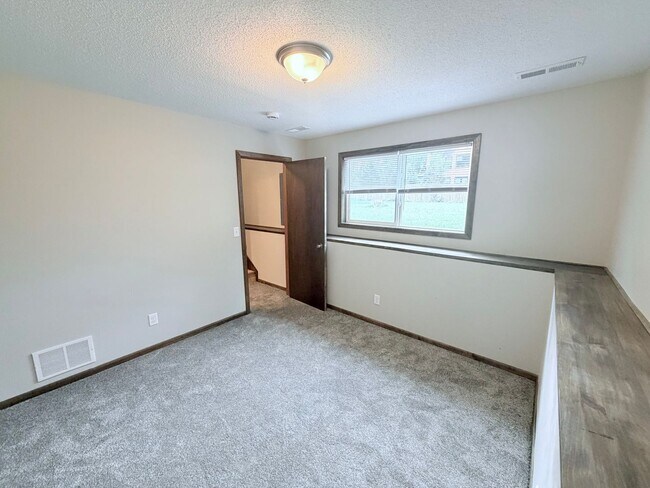 Building Photo - 8820-8822 Griggs Ave
