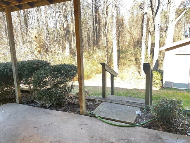Building Photo - 2526 Sweetridge Ct