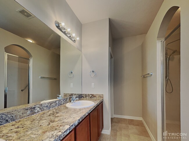 Building Photo - 14331 Alistar Manor Dr
