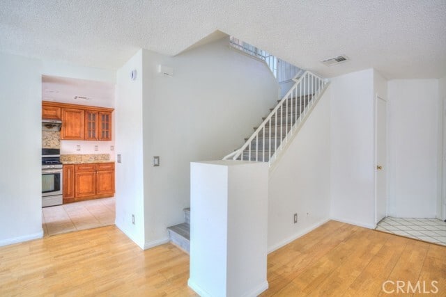 Building Photo - 13006 Parkview Dr