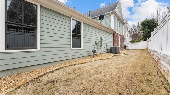 Building Photo - 183 Fowler St