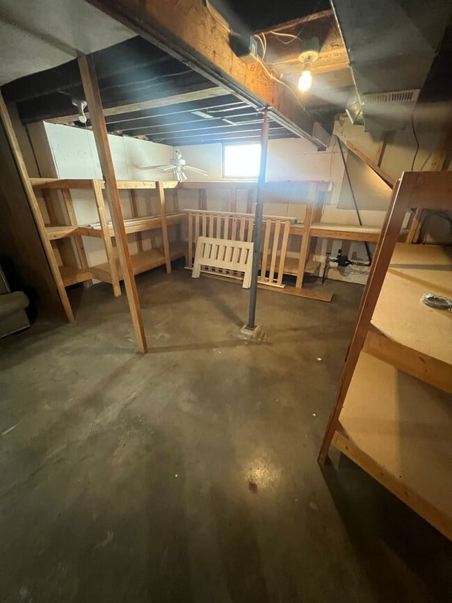 Building Photo - 2397 N Roosevelt St