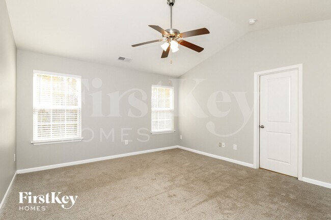 Building Photo - 1558 Weatherend Dr