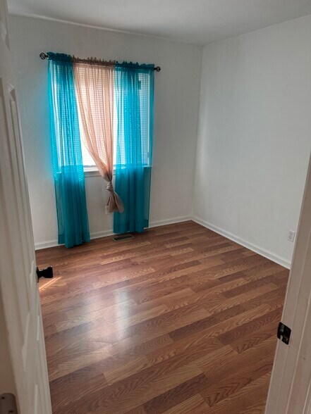 Bedroom 1 - 3251 Manor Glenn Ct